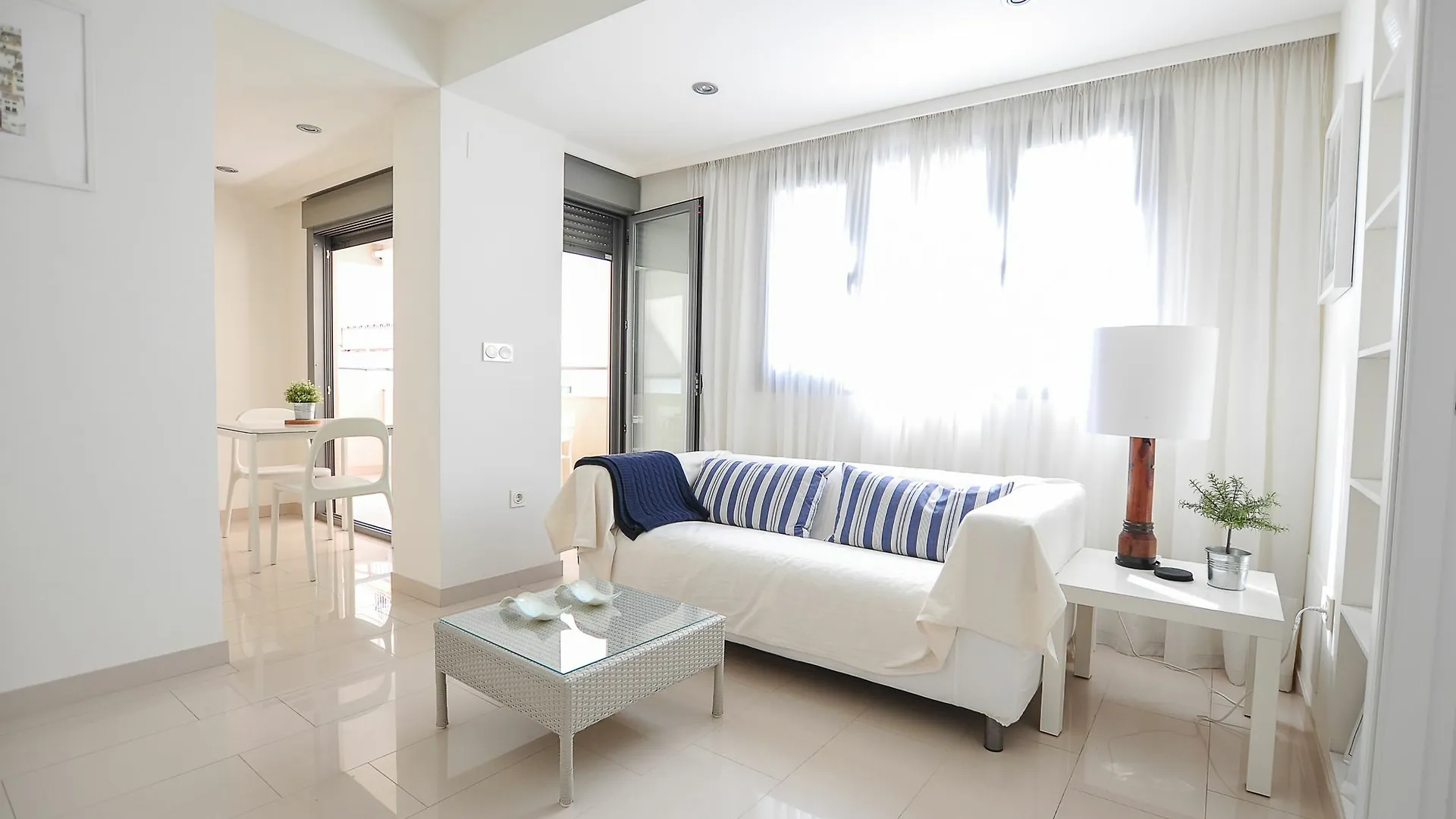 Renthas Good Life Apartment contacts